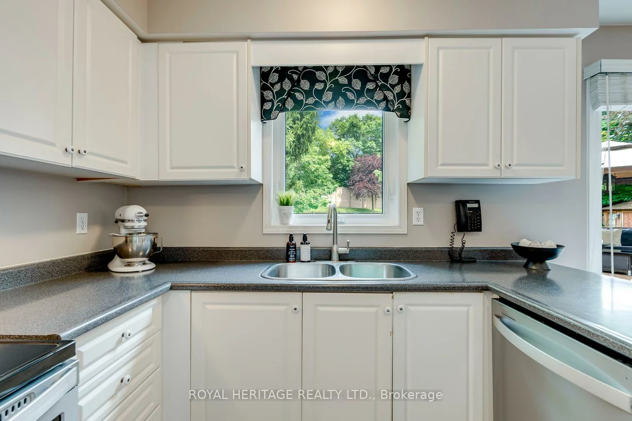 1451, Ravensmoor, East Credit, Mississauga