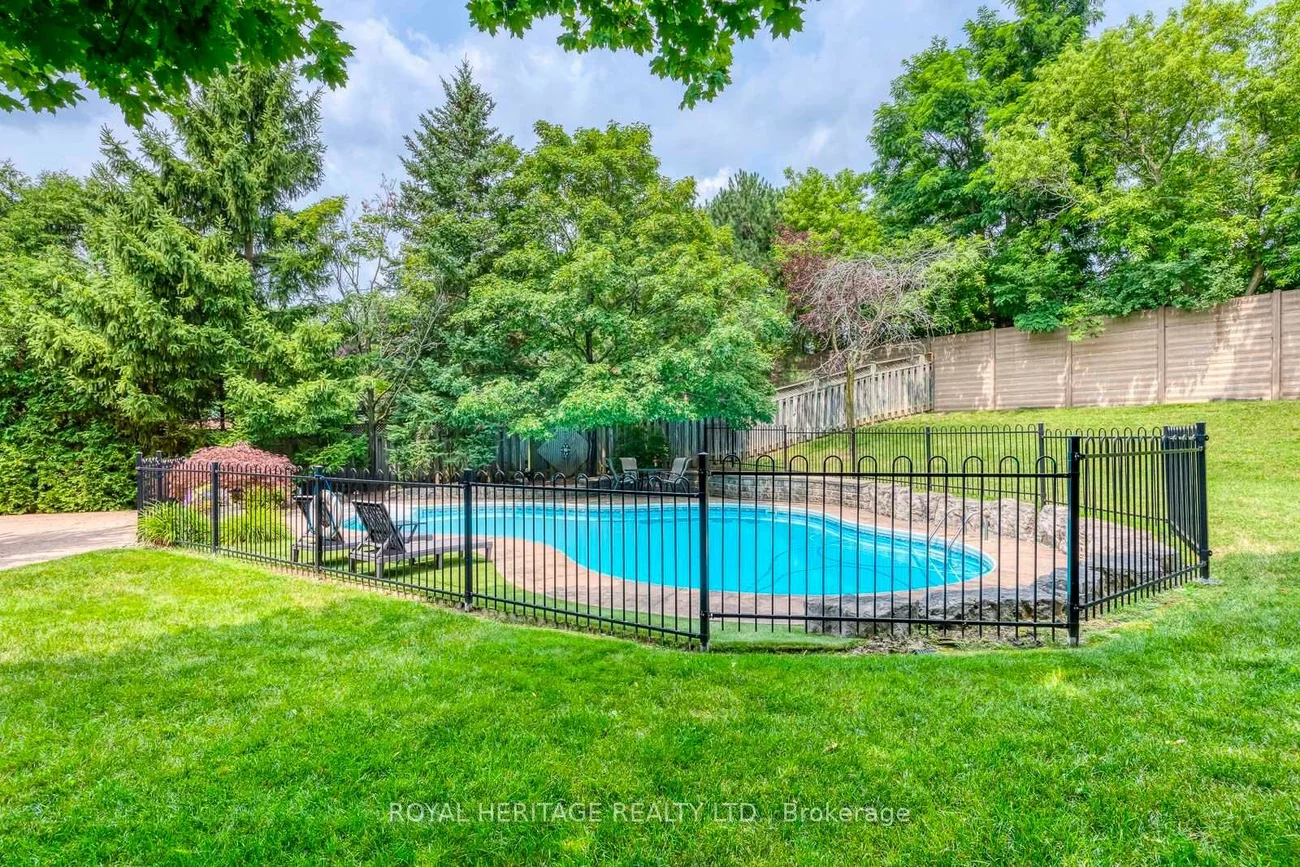 1451, Ravensmoor, East Credit, Mississauga