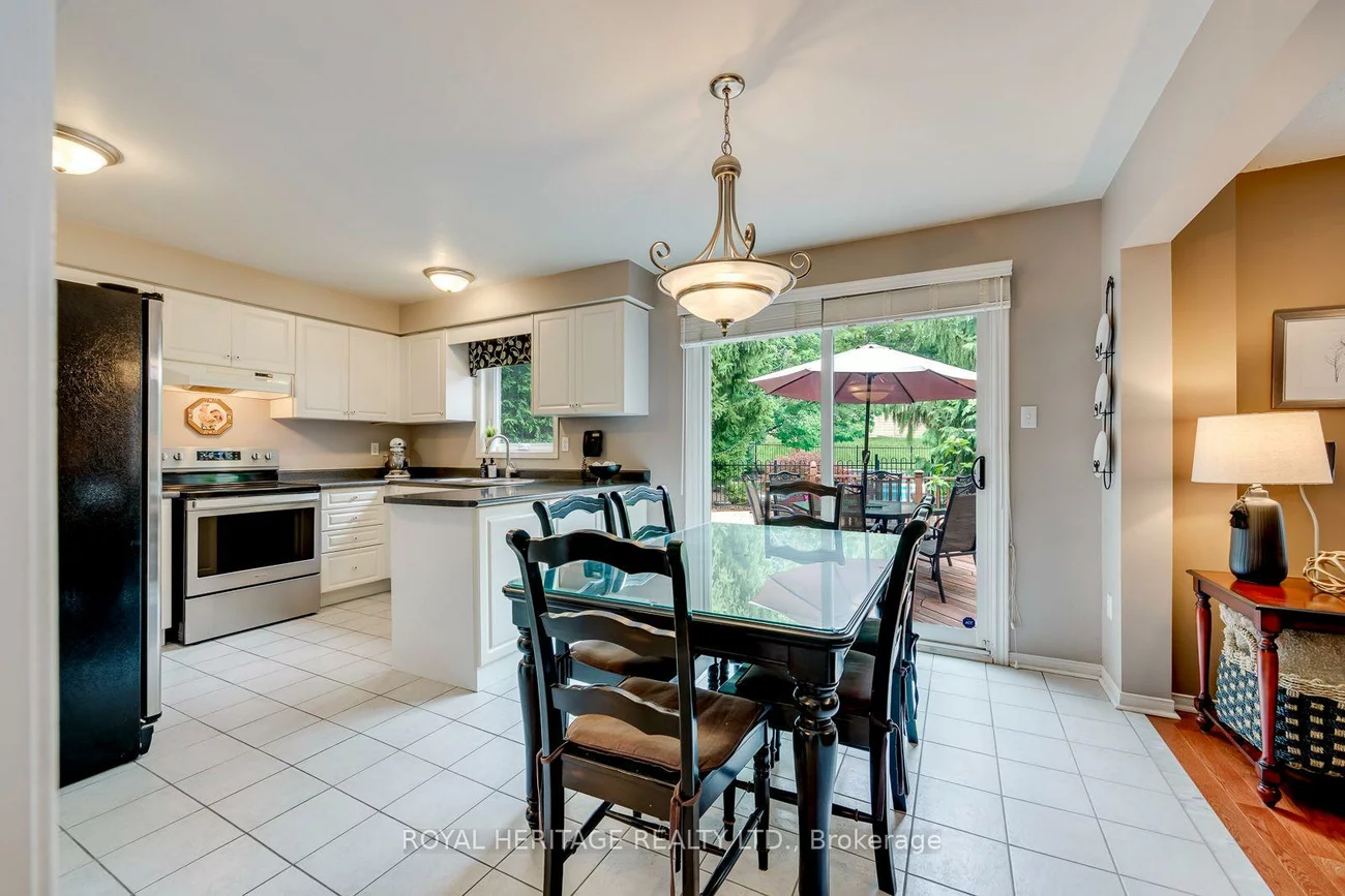 1451, Ravensmoor, East Credit, Mississauga
