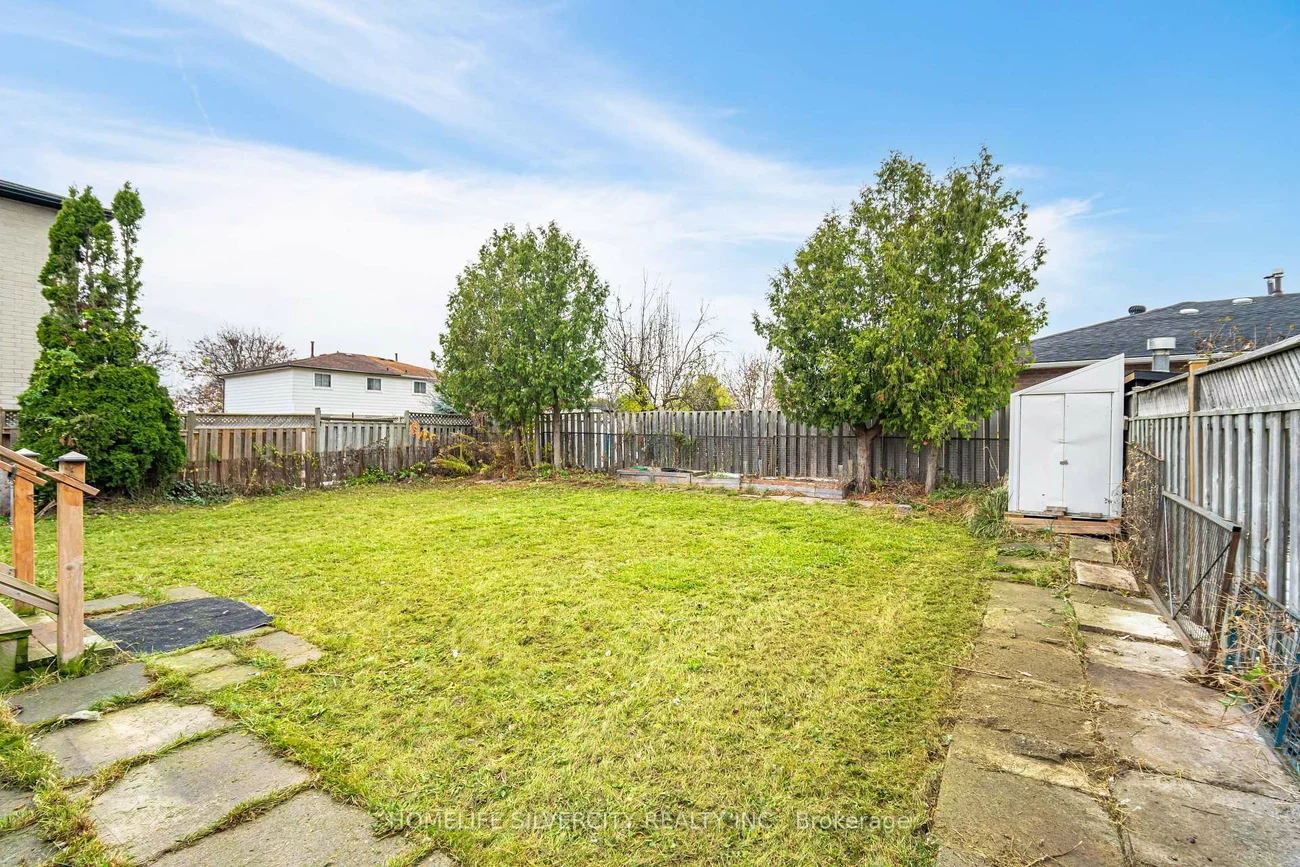 3315, Dwiggin, Malton, Mississauga
