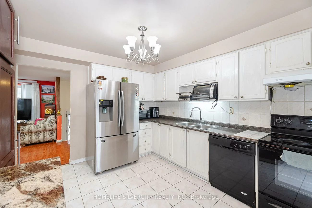 3315, Dwiggin, Malton, Mississauga