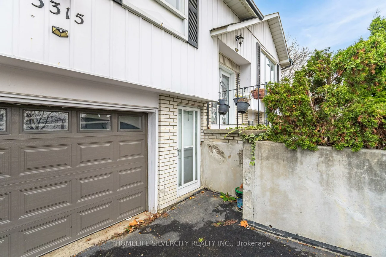 3315, Dwiggin, Malton, Mississauga