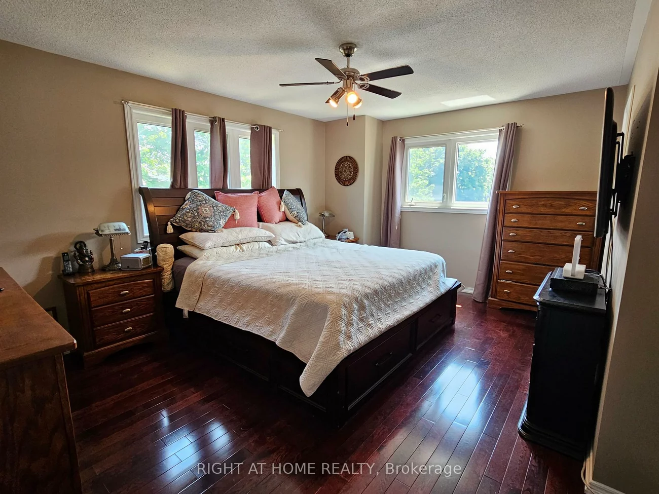 710, Ashprior, Hurontario, Mississauga