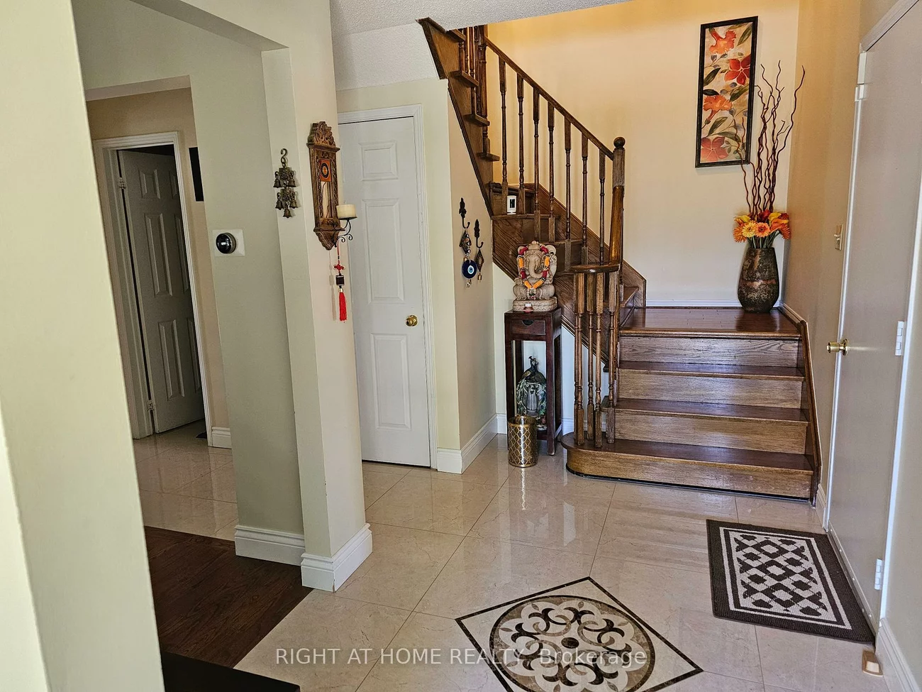 710, Ashprior, Hurontario, Mississauga