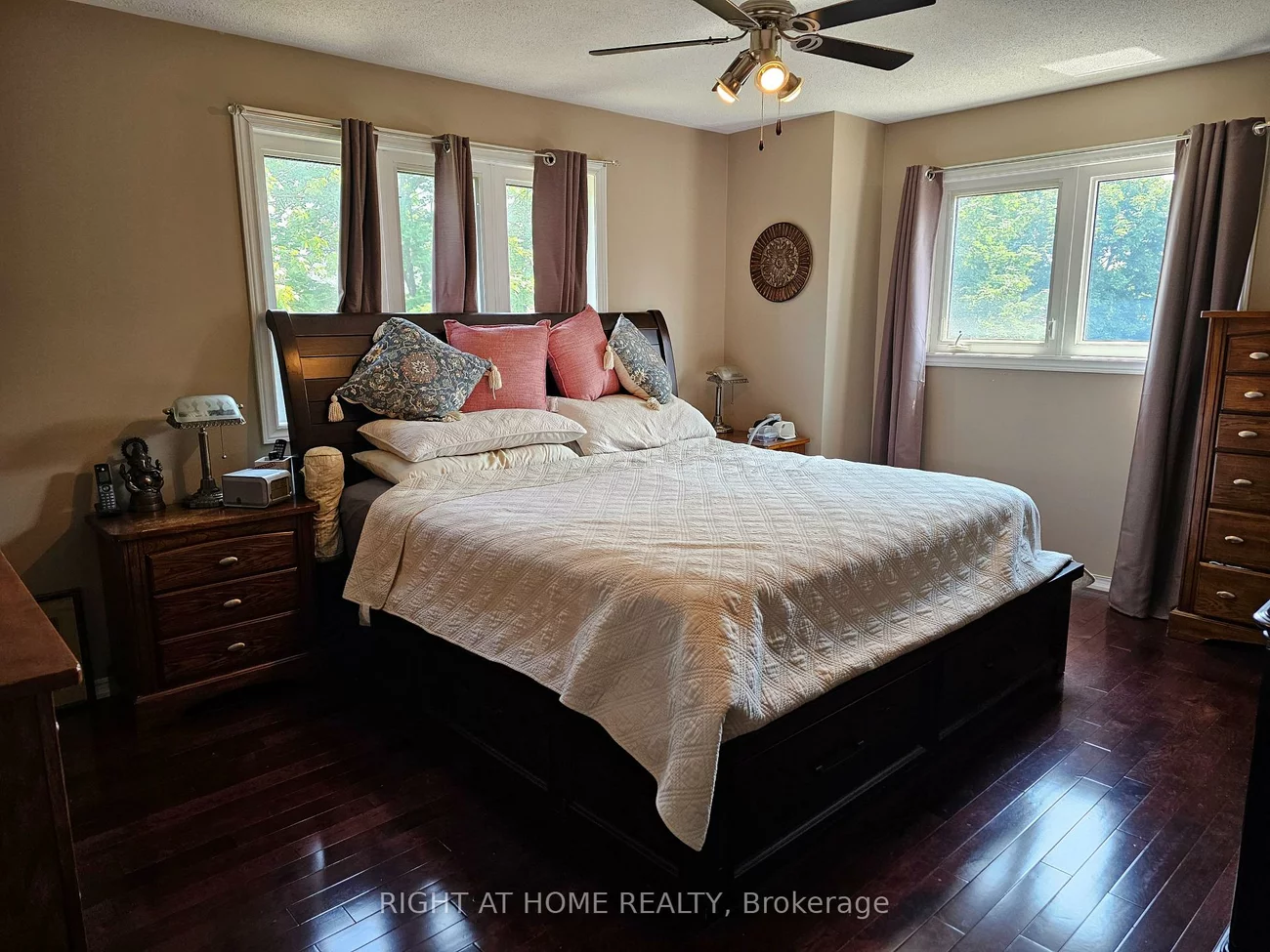 710, Ashprior, Hurontario, Mississauga