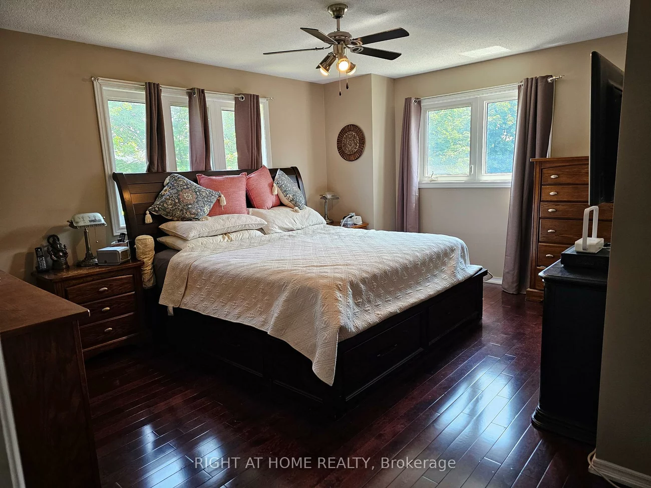 710, Ashprior, Hurontario, Mississauga