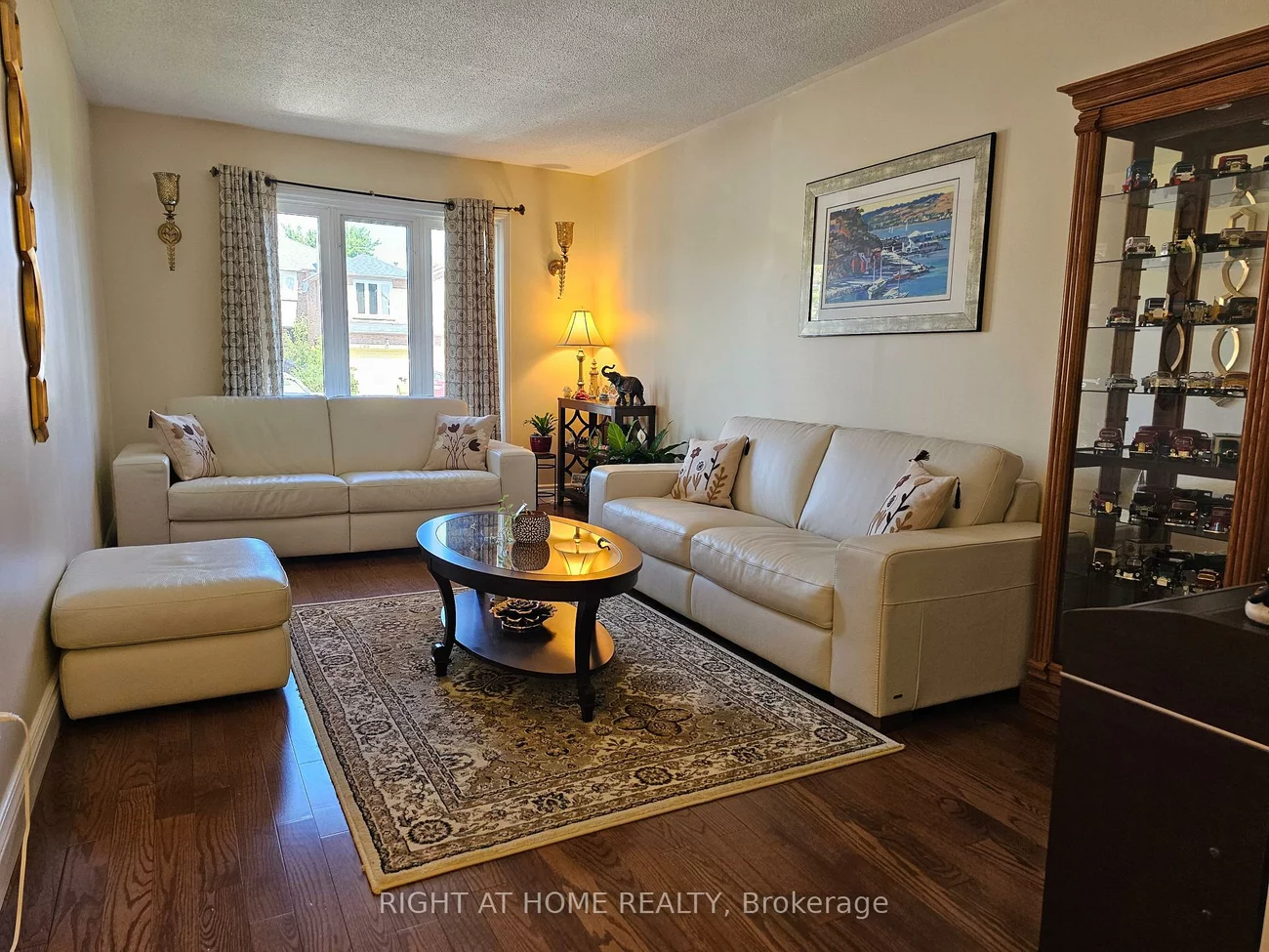 710, Ashprior, Hurontario, Mississauga