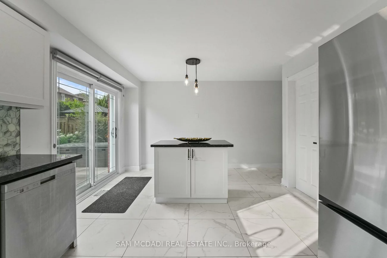 4778, Crystal Rose, East Credit, Mississauga