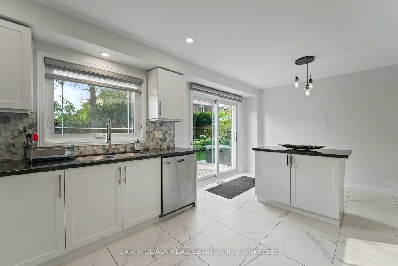 4778, Crystal Rose, East Credit, Mississauga
