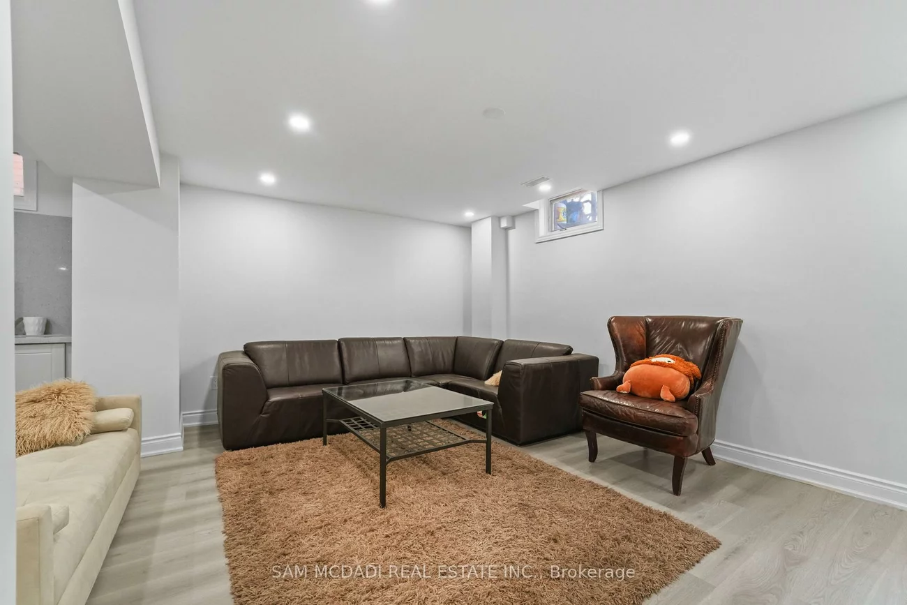 4778, Crystal Rose, East Credit, Mississauga