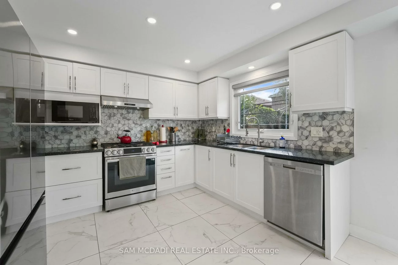 4778, Crystal Rose, East Credit, Mississauga