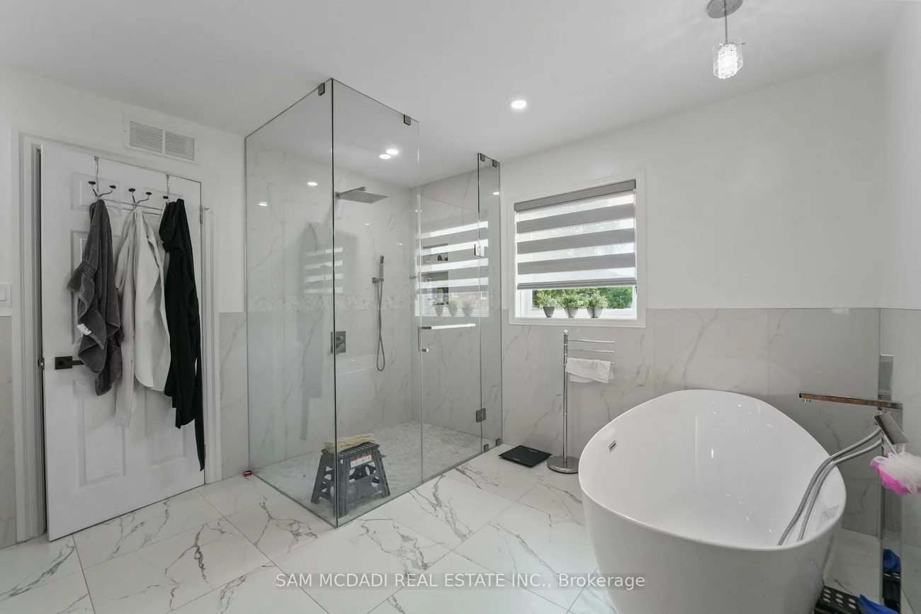 4778, Crystal Rose, East Credit, Mississauga