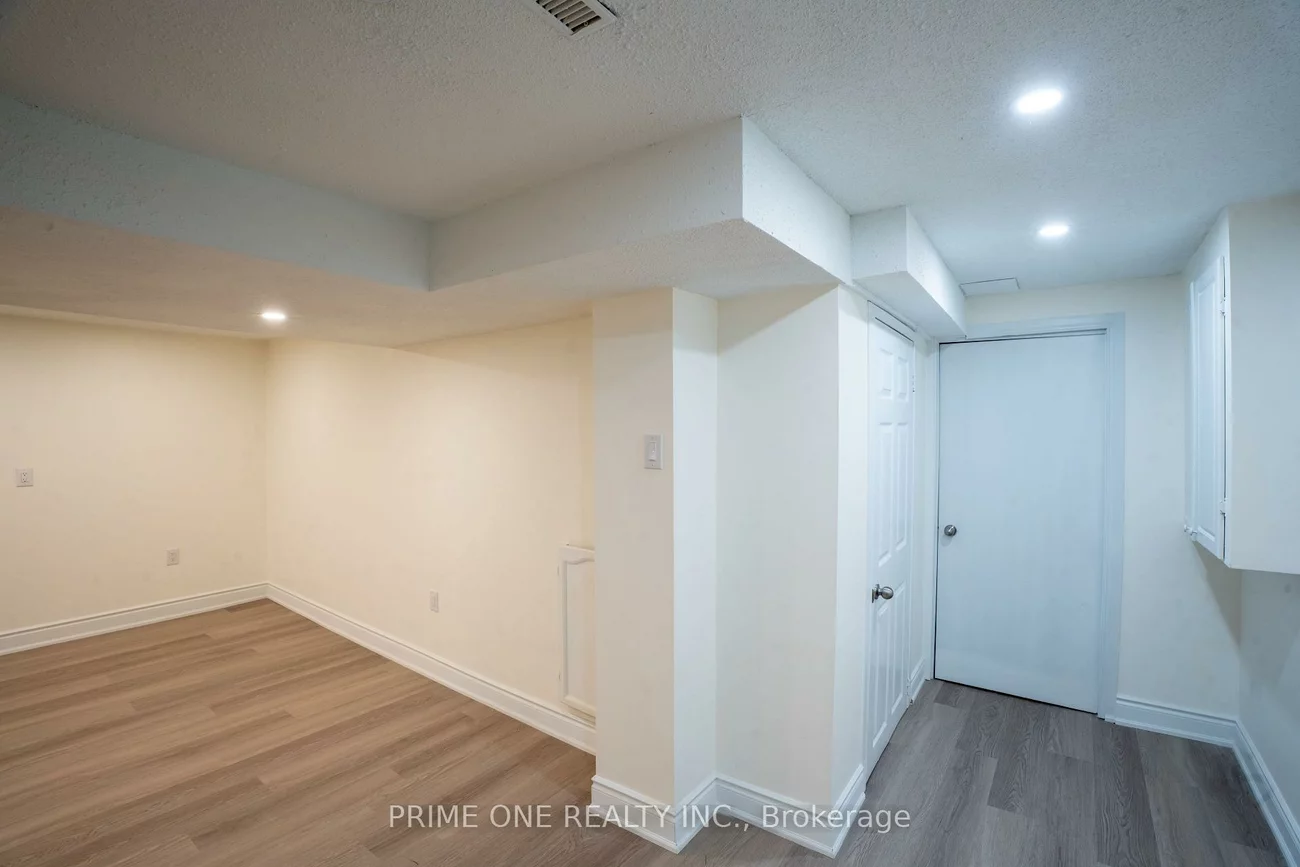 3290, Cambourne, Meadowvale, Mississauga
