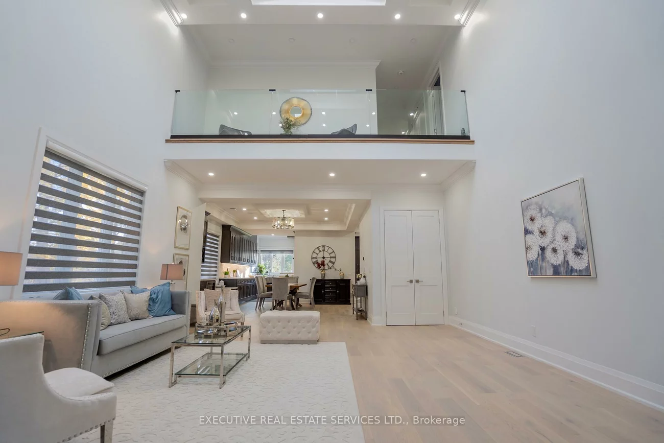 1138, Garden, Lorne Park, Mississauga