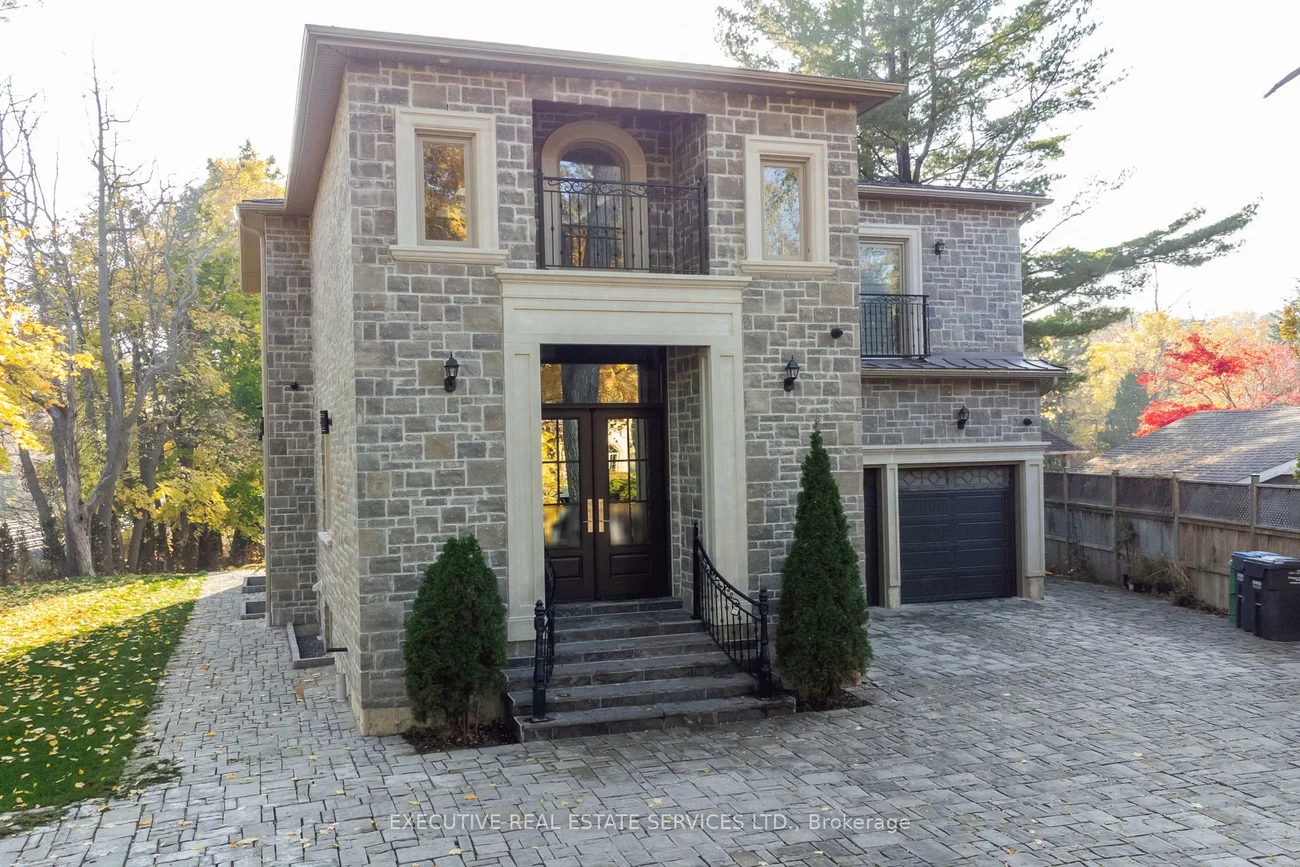 1138, Garden, Lorne Park, Mississauga