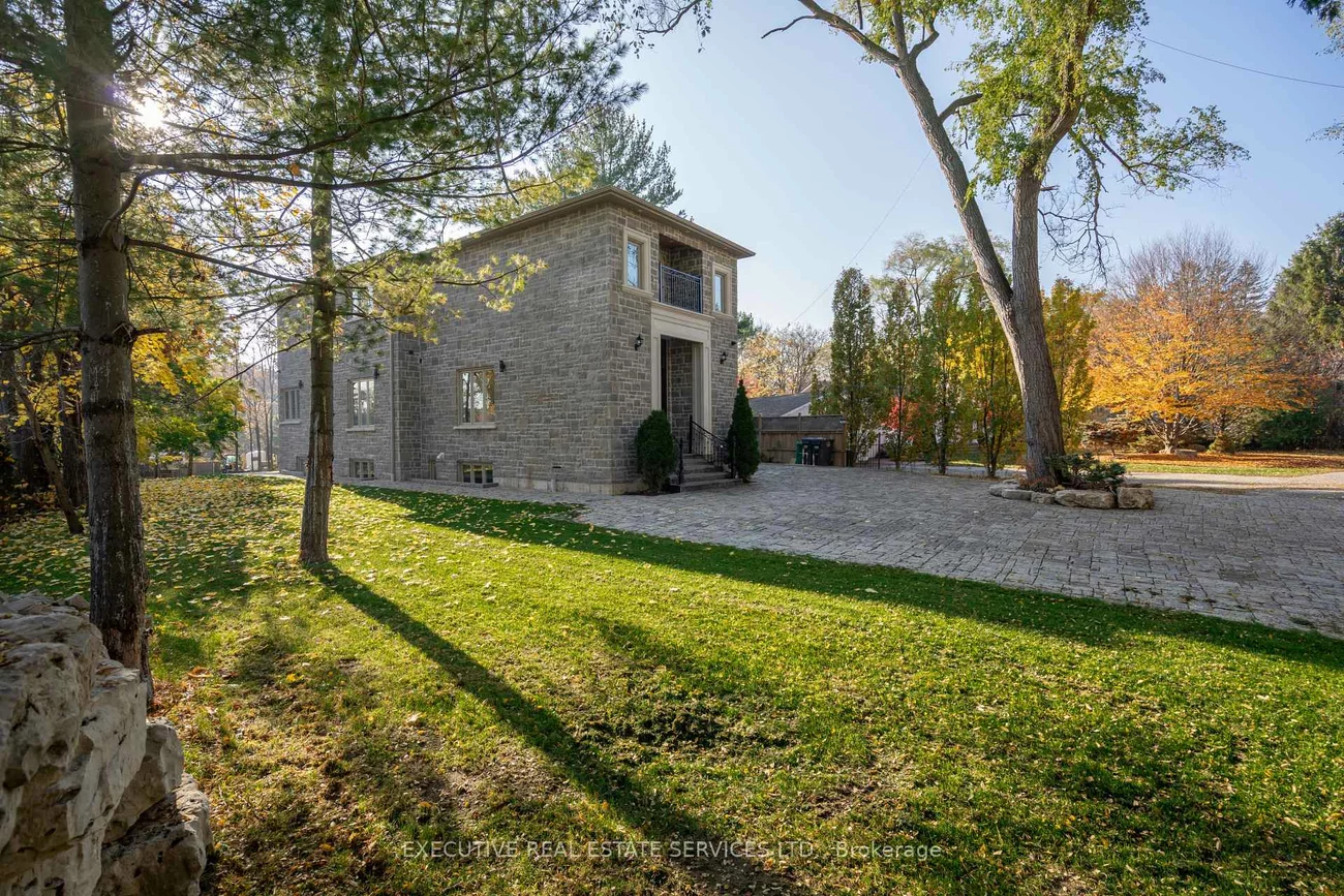 1138, Garden, Lorne Park, Mississauga