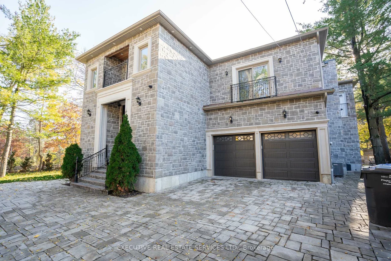 1138, Garden, Lorne Park, Mississauga