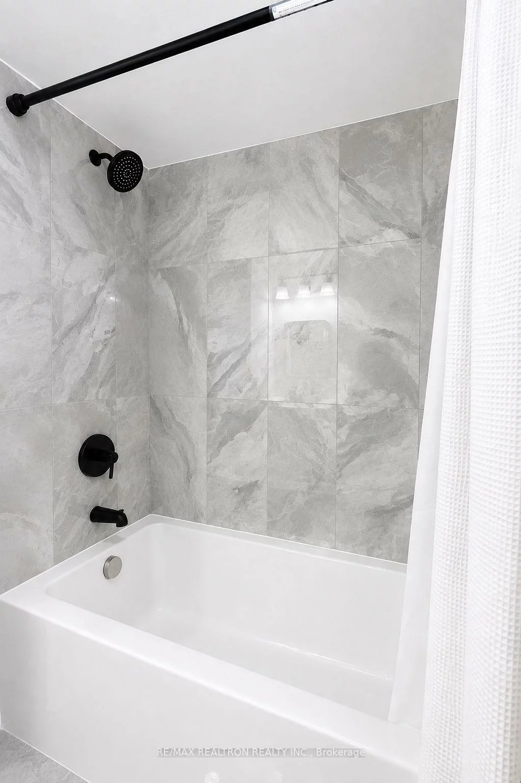 6026, Roxbury, East Credit, Mississauga