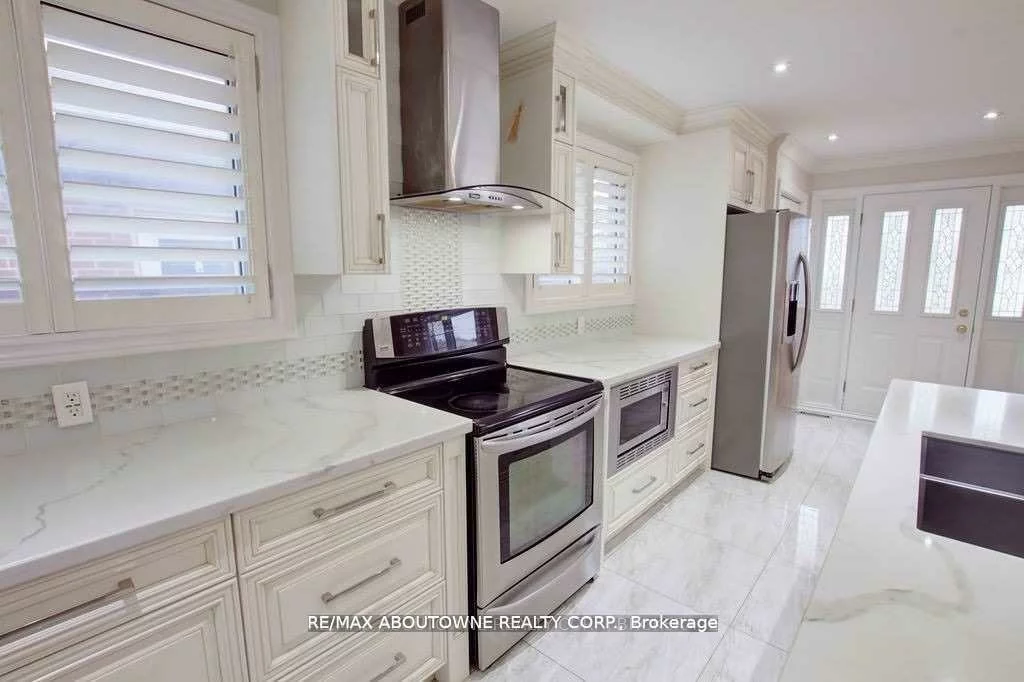 6346, Neuchatel, Meadowvale, Mississauga
