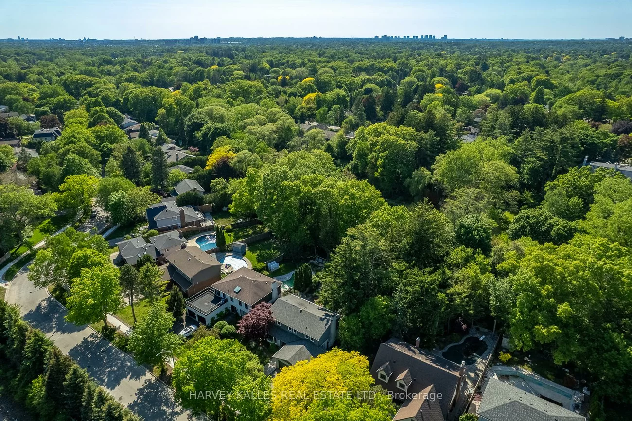 1033, Fair Birch, Lorne Park, Mississauga