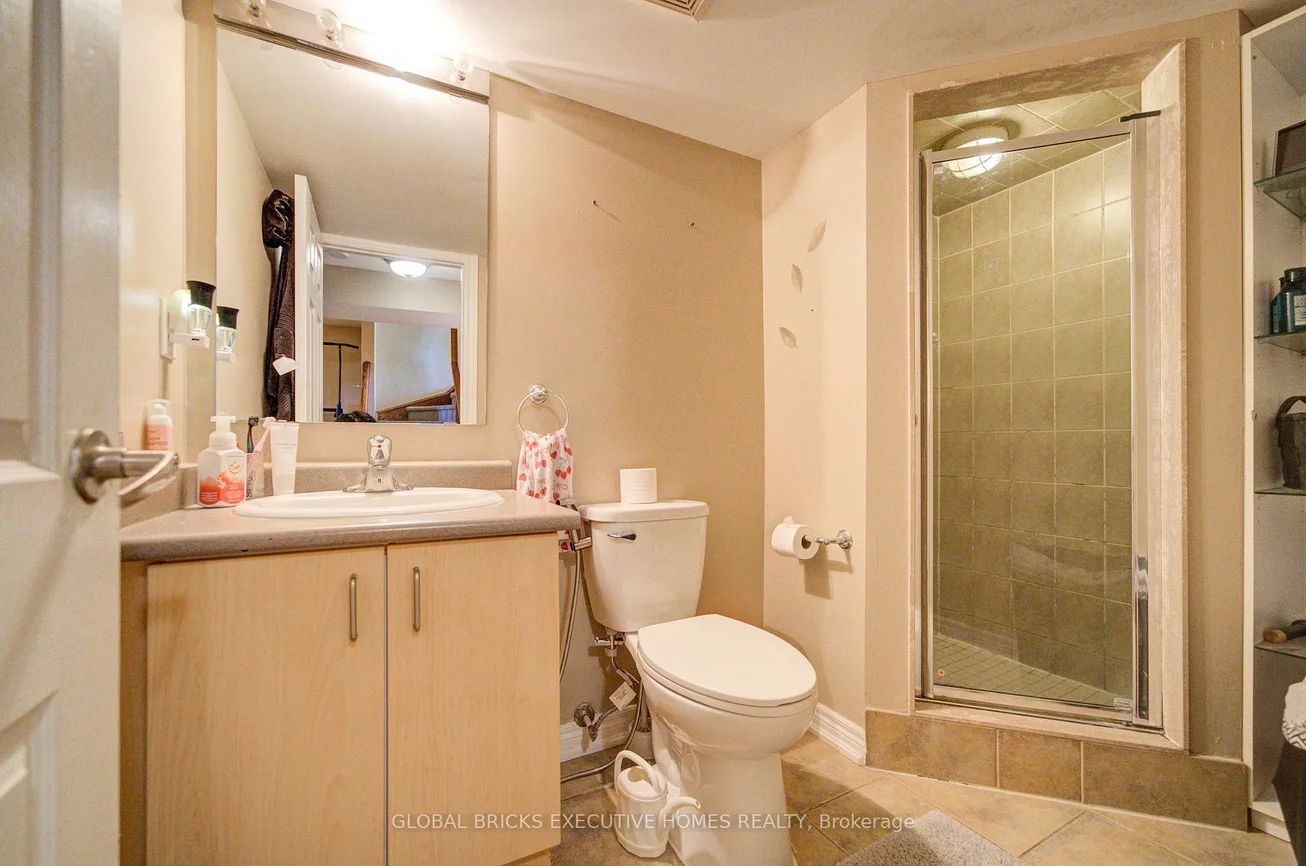 3885, Eglinton, Churchill Meadows, Mississauga