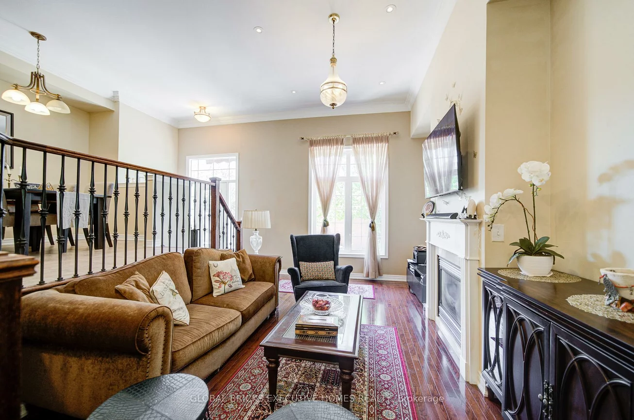 3885, Eglinton, Churchill Meadows, Mississauga