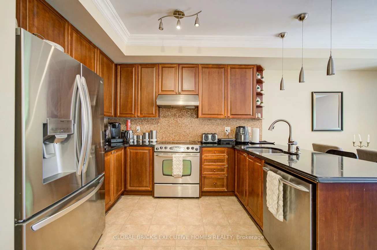 3885, Eglinton, Churchill Meadows, Mississauga
