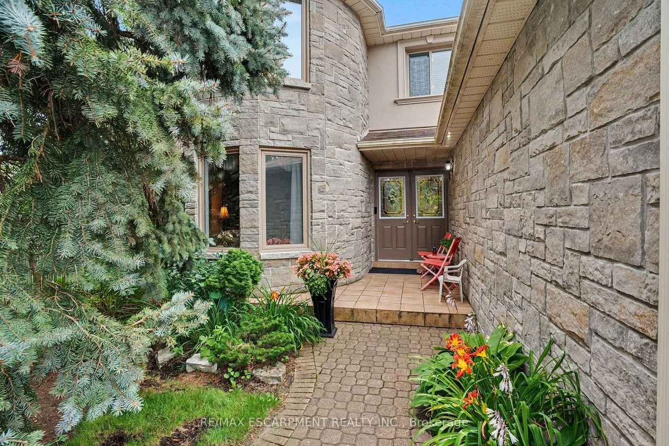 5172, Hidden Valley, East Credit, Mississauga