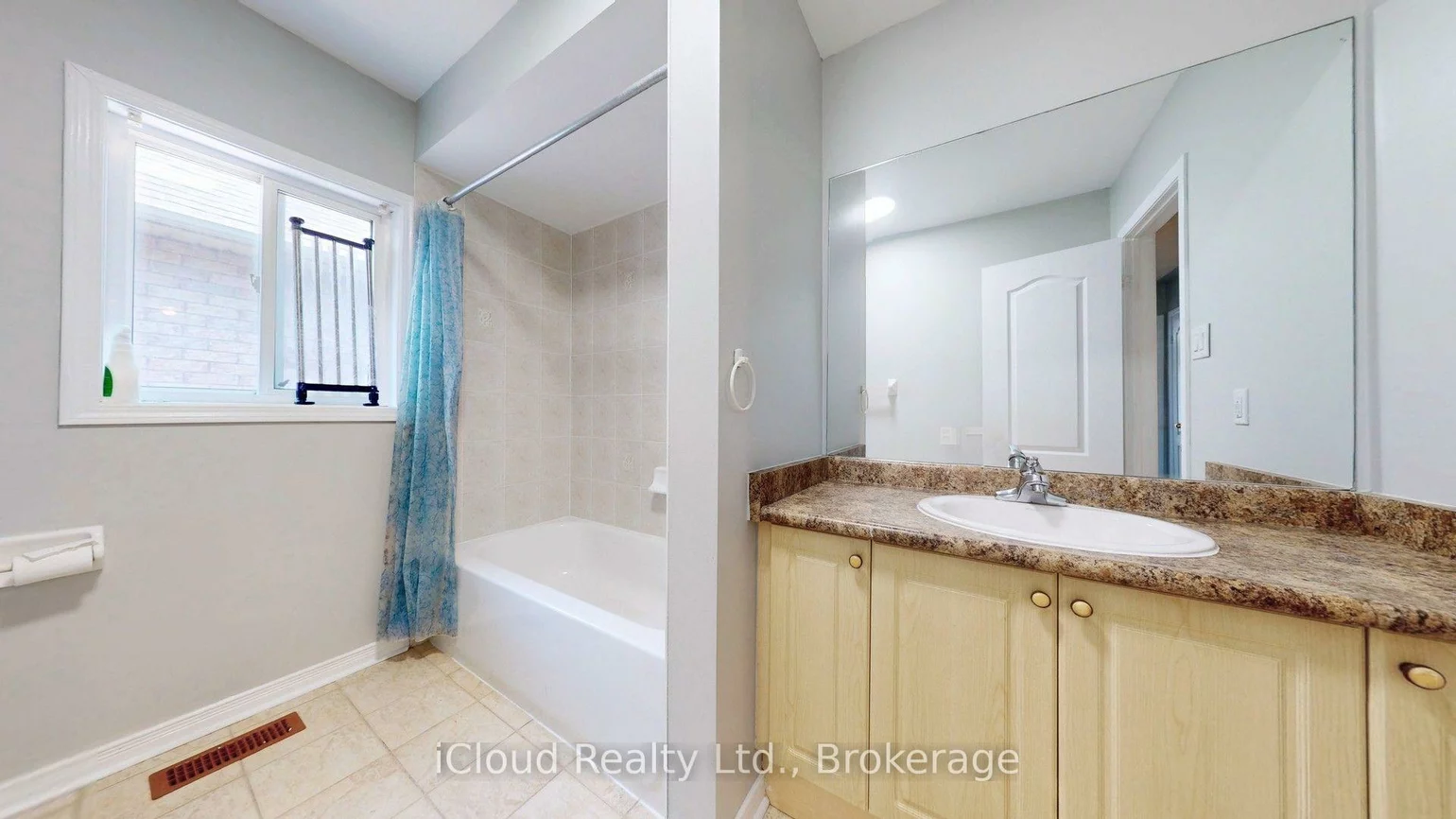 5661, Volpe, East Credit, Mississauga