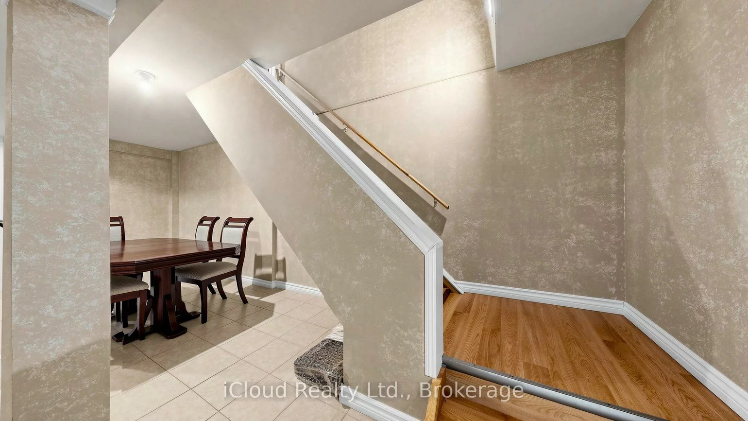 5661, Volpe, East Credit, Mississauga