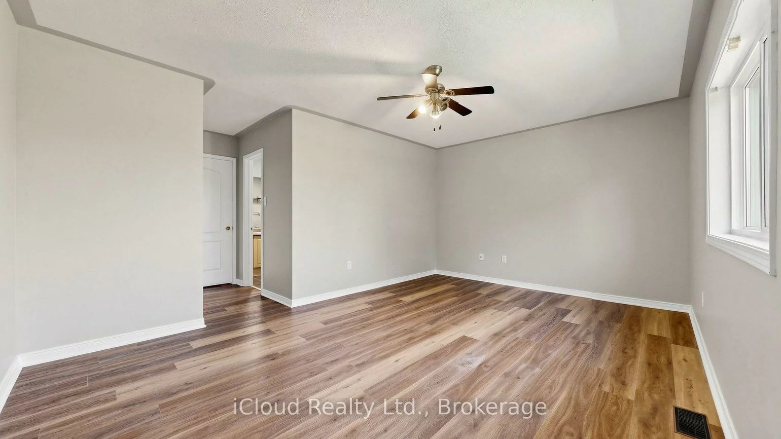 5661, Volpe, East Credit, Mississauga