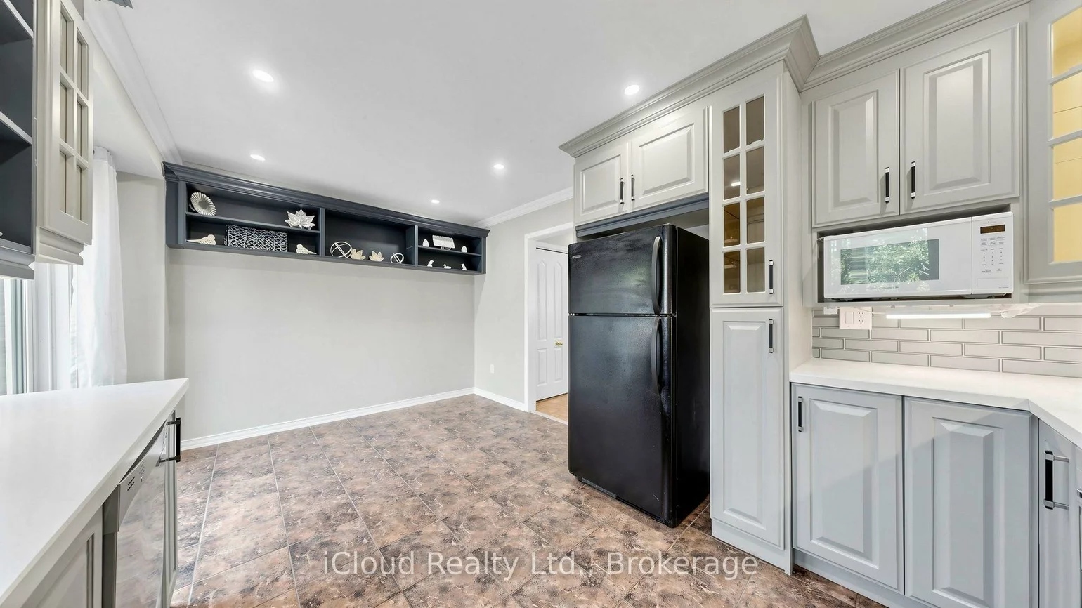 5661, Volpe, East Credit, Mississauga
