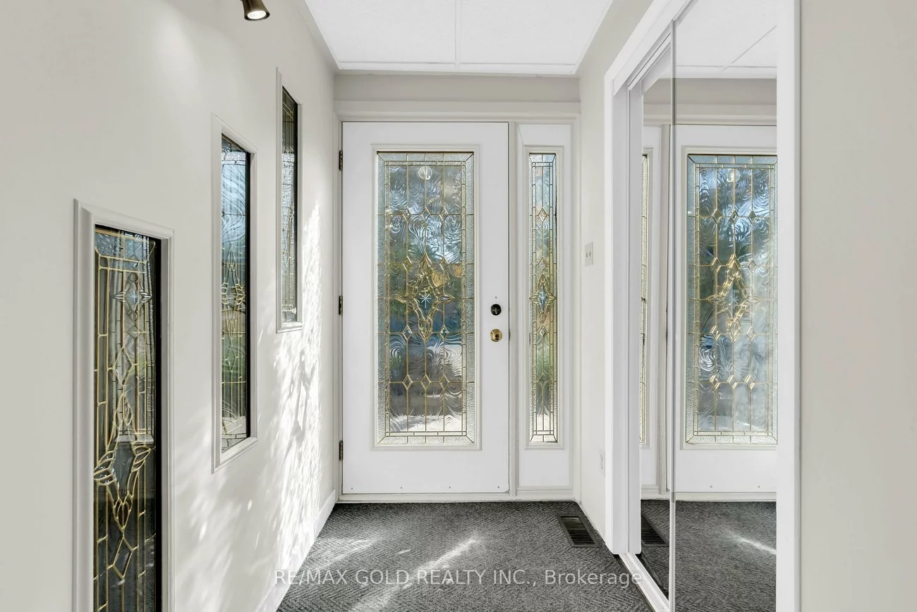 2520, Constable, Clarkson, Mississauga