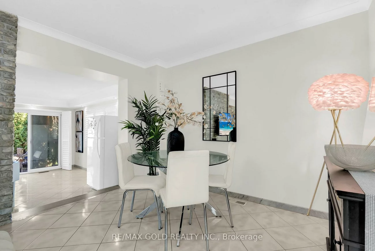 2520, Constable, Clarkson, Mississauga