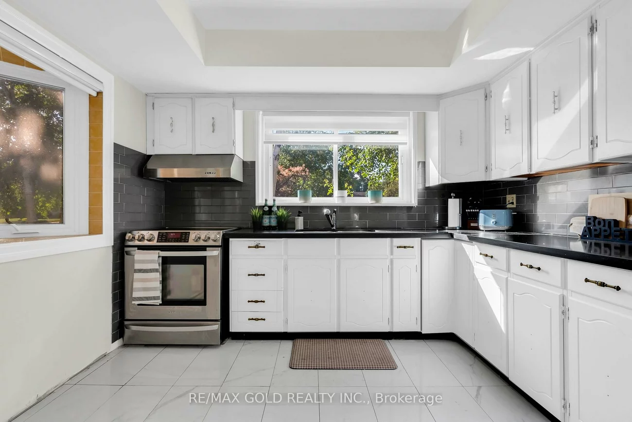 2520, Constable, Clarkson, Mississauga