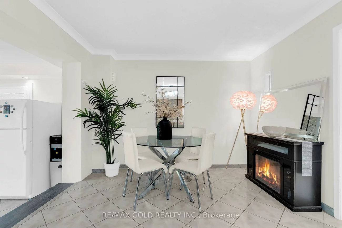 2520, Constable, Clarkson, Mississauga