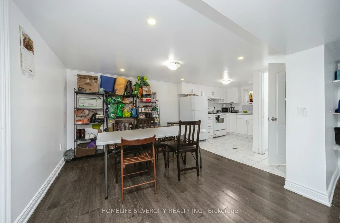 7582, Discus, Malton, Mississauga