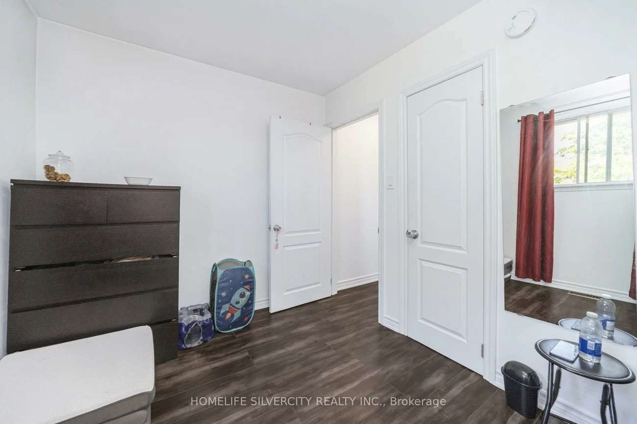 7582, Discus, Malton, Mississauga