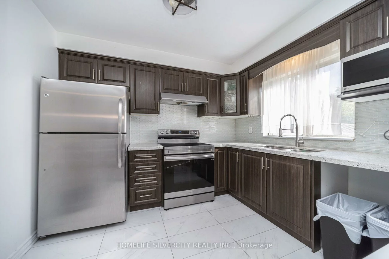7582, Discus, Malton, Mississauga