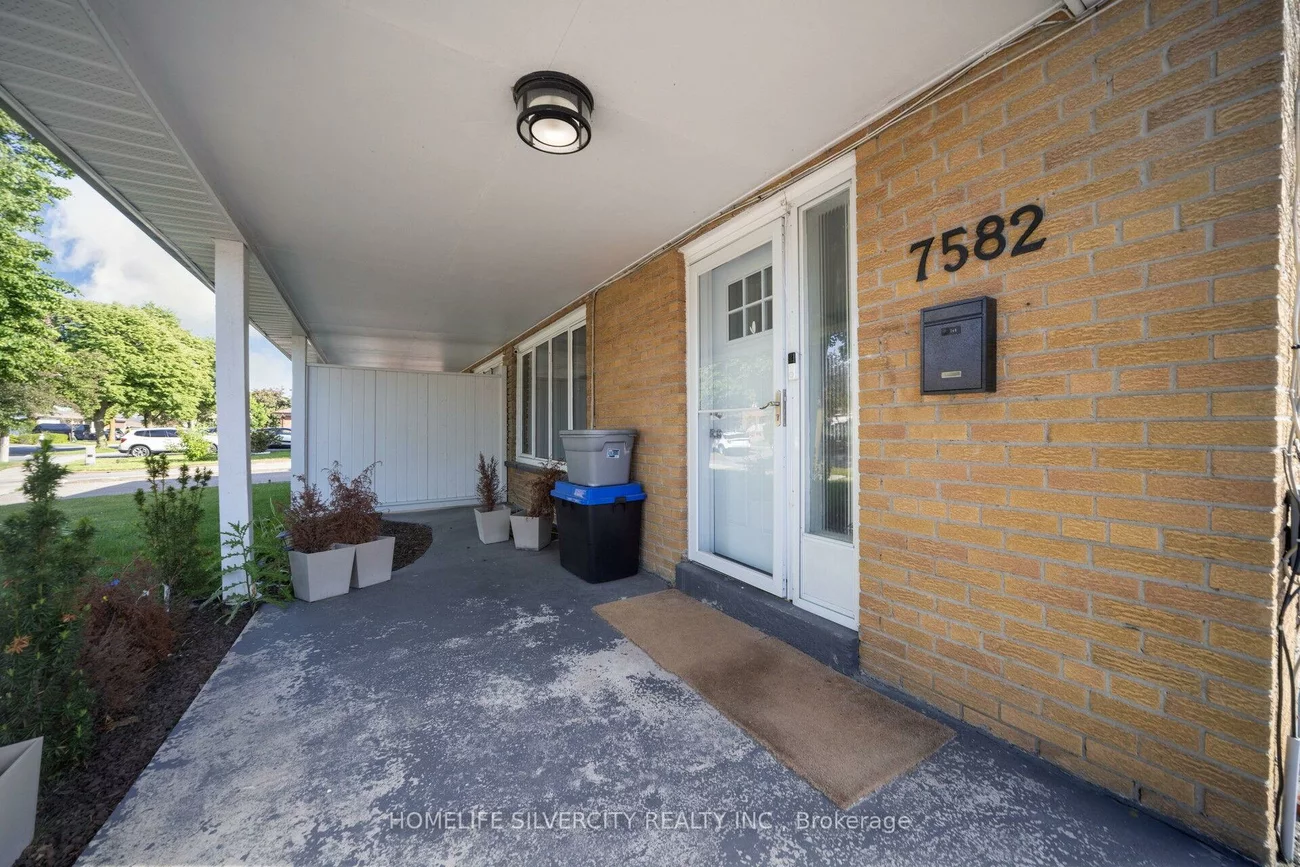 7582, Discus, Malton, Mississauga