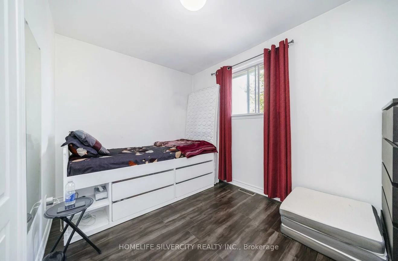 7582, Discus, Malton, Mississauga