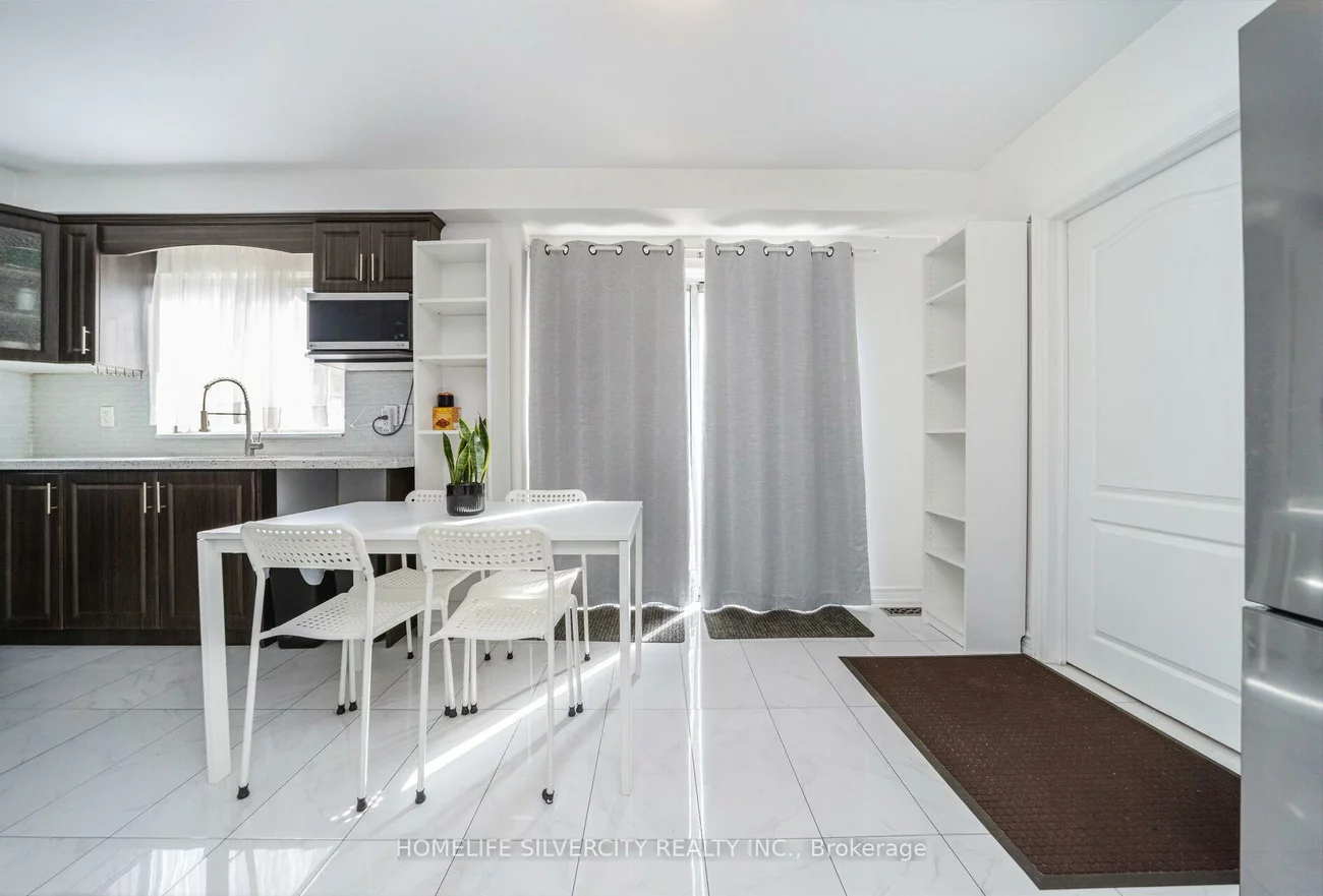 7582, Discus, Malton, Mississauga