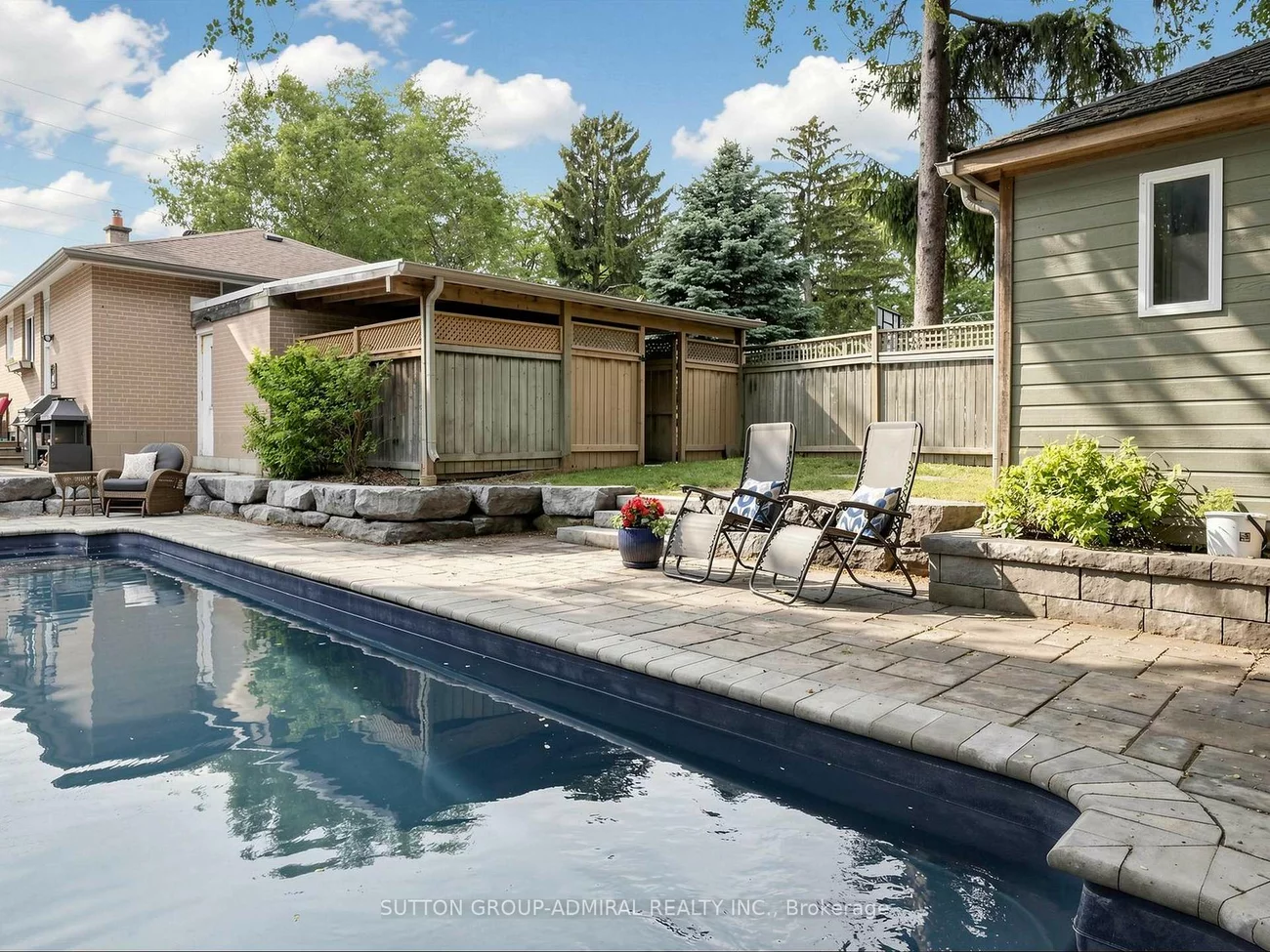 1864, Hindhead, Clarkson, Mississauga