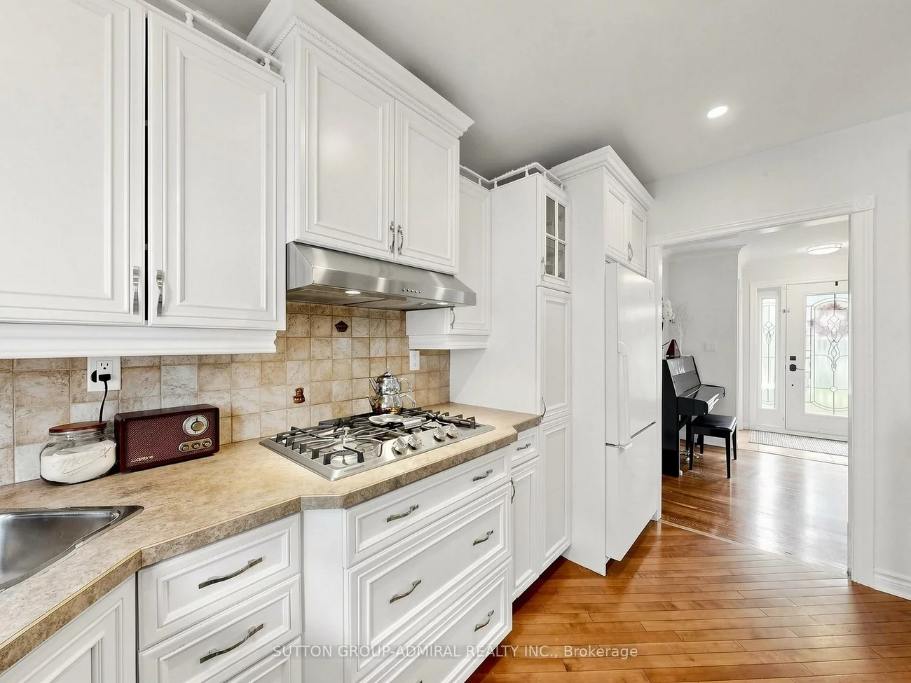 1864, Hindhead, Clarkson, Mississauga