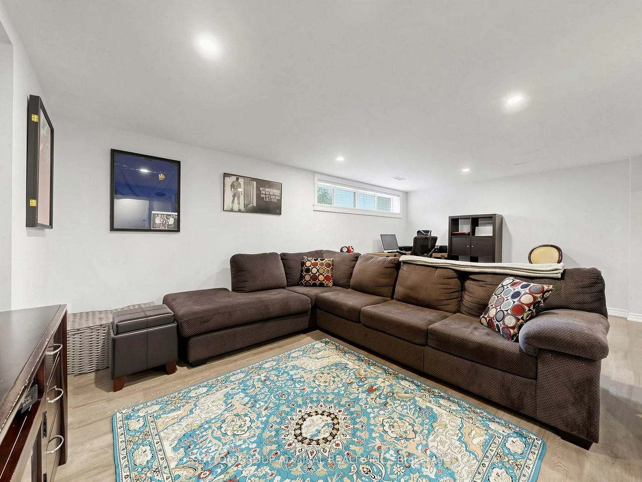 1864, Hindhead, Clarkson, Mississauga