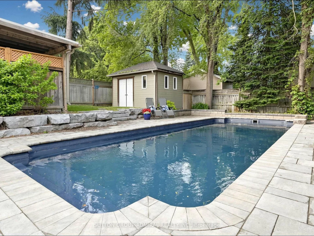 1864, Hindhead, Clarkson, Mississauga