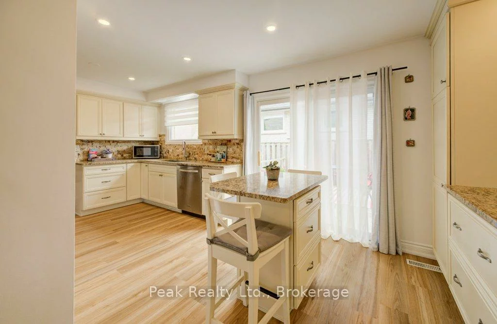 2235, Waycross, Sheridan, Mississauga