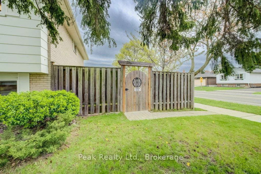 2235, Waycross, Sheridan, Mississauga