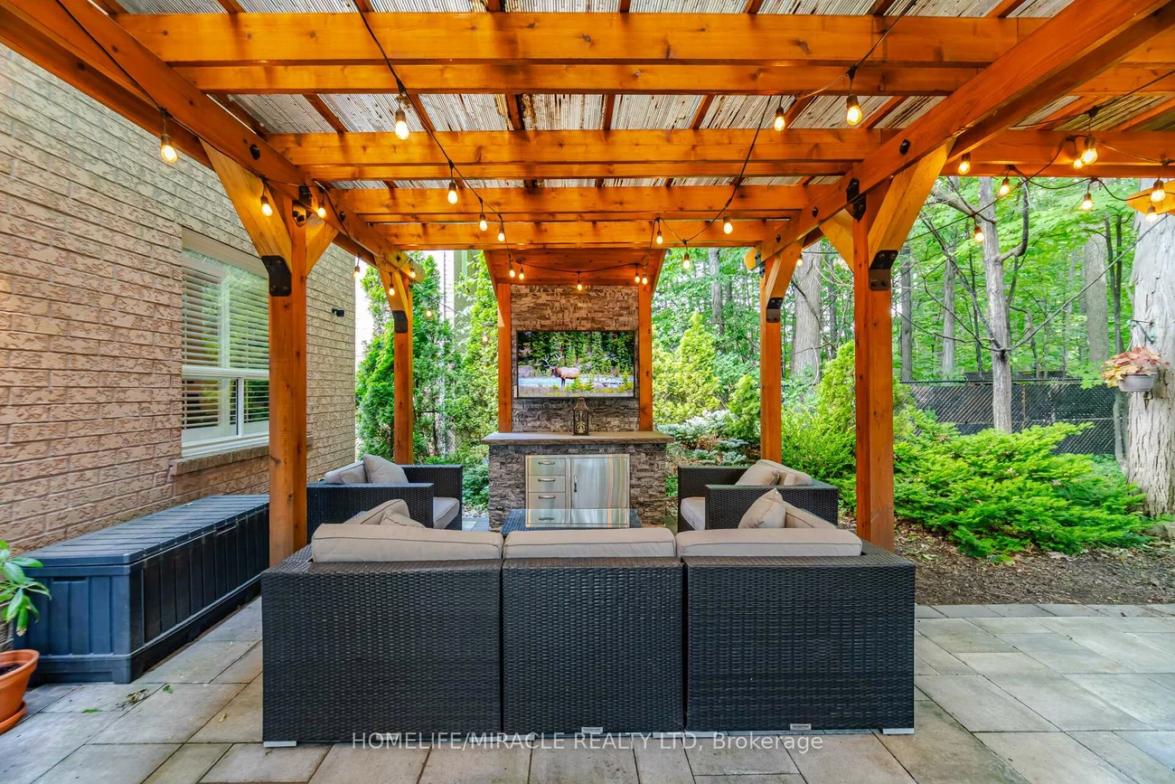 6089, Carradine, East Credit, Mississauga