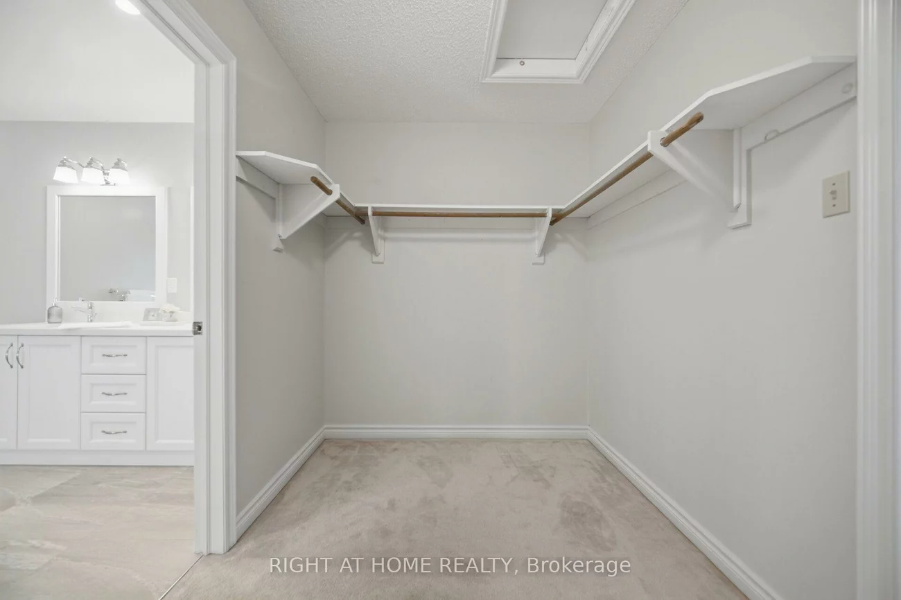 5296, Middlebury, Central Erin Mills, Mississauga
